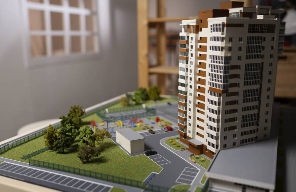 set-designer-work-indoors